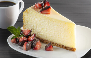 Cheesecake with Chocolate Covered Strawberries