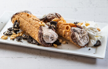 Cookies & Cream Cannoli