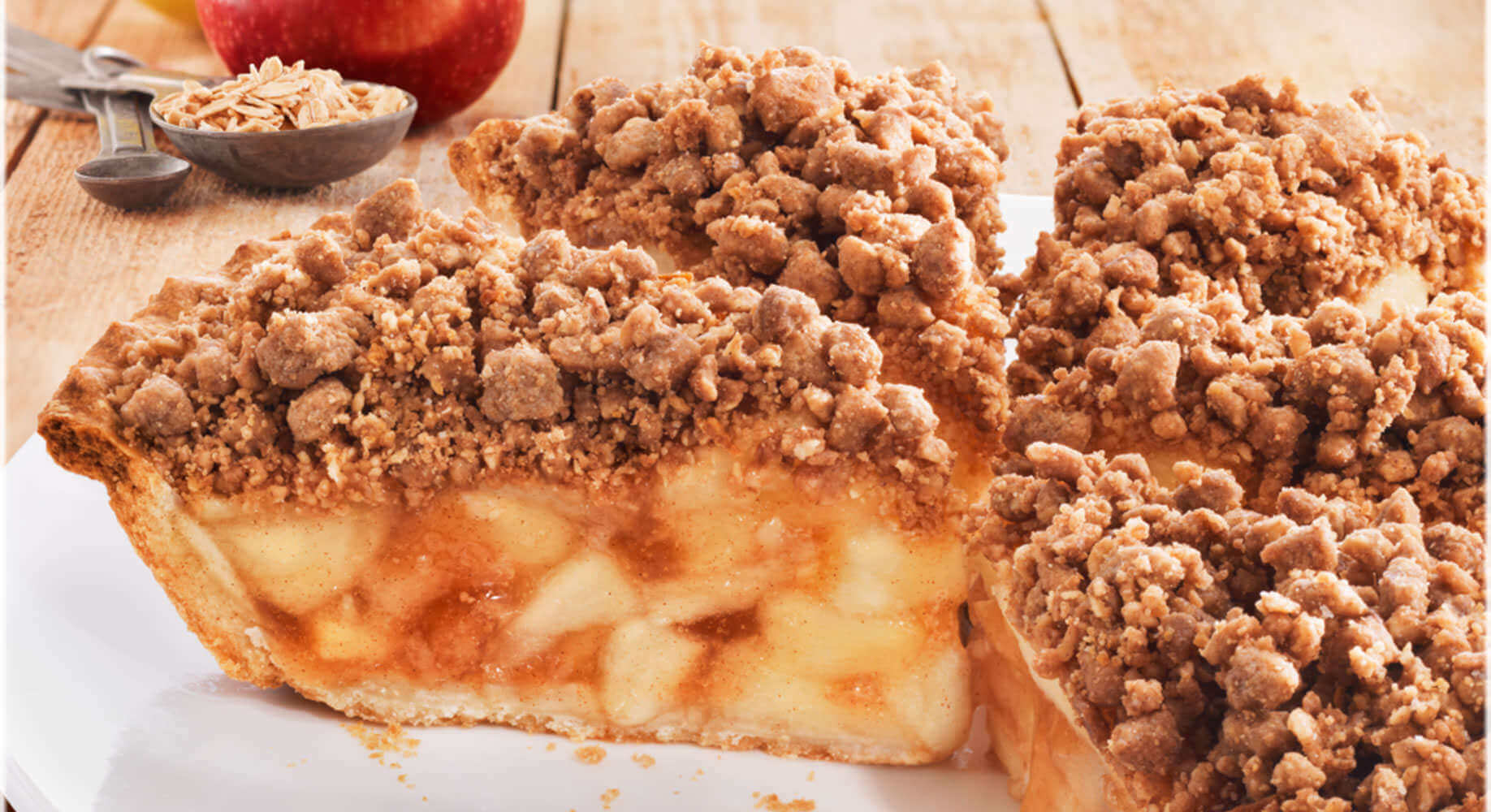 Chef Pierre® Hi-Pie® Premium Pie 10" Pre-Baked Dutch Apple Pre-Sliced 8-Slice 6ct/45oz